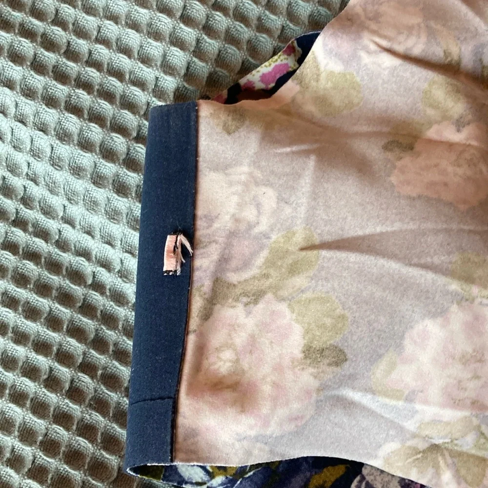 2 Pairs - Victoria's Secret Pink & Floral Lounge Bras Size XS-M - Picture 3 of 3